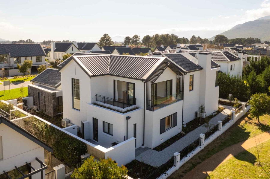 4 Bedroom Property for Sale in Val De Vie Estate Western Cape